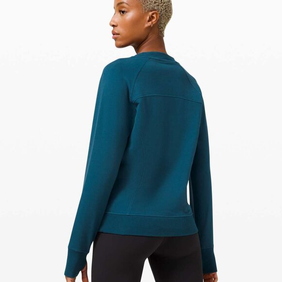 Lululemon Scuba Crew - Picture 1 of 7